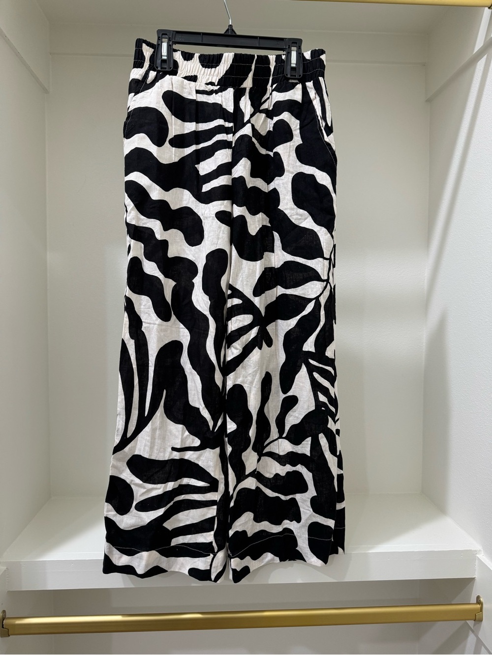 Christian Siriano Black and White Abstract Set